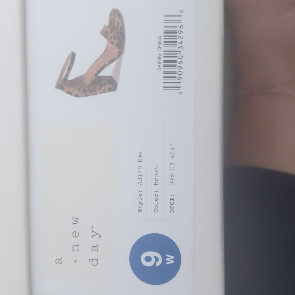 Shoes - Picture 3 of 3